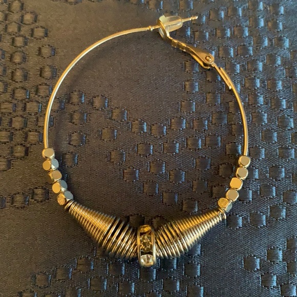 Hoop Earrings - Picture 3 of 4